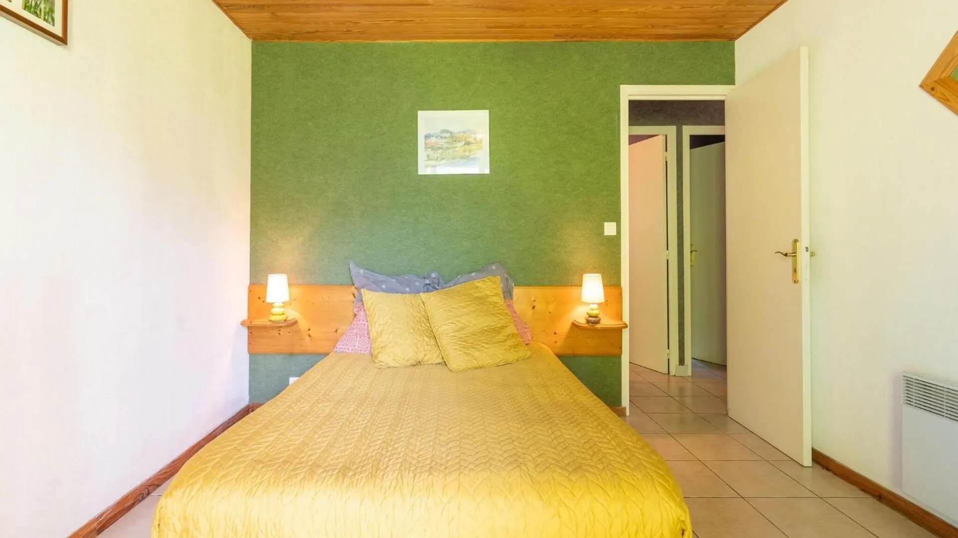 Beautiful Villa In Les Salelles With Private Pool